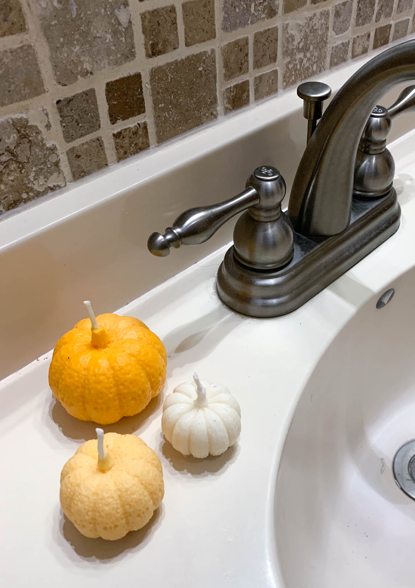 PUMPKIN LOVER CANDLES!